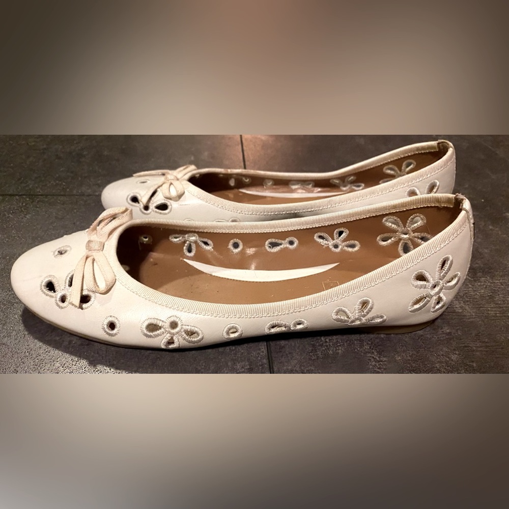 Sperry leather white flats.